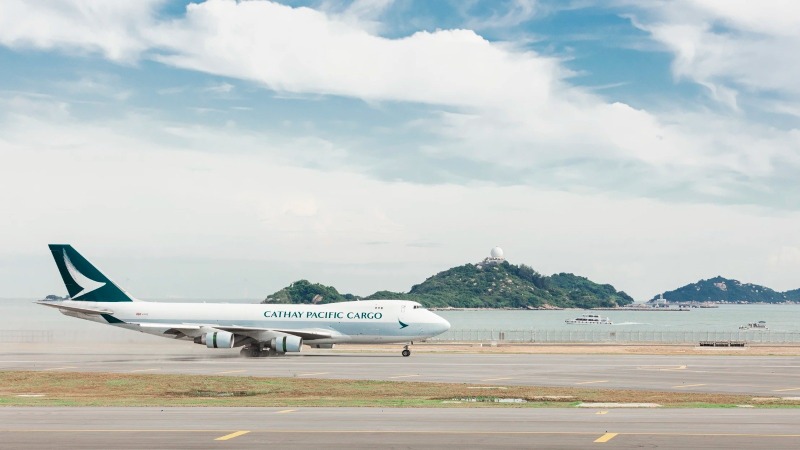 香港国际机场-三跑-吐鲁番交河机场-海拔最低机场-海拔最高机场-稻城亚丁机场