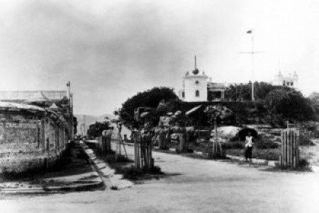 Time ball tower (central white round house) was installed at the former Marine Police Headquarters