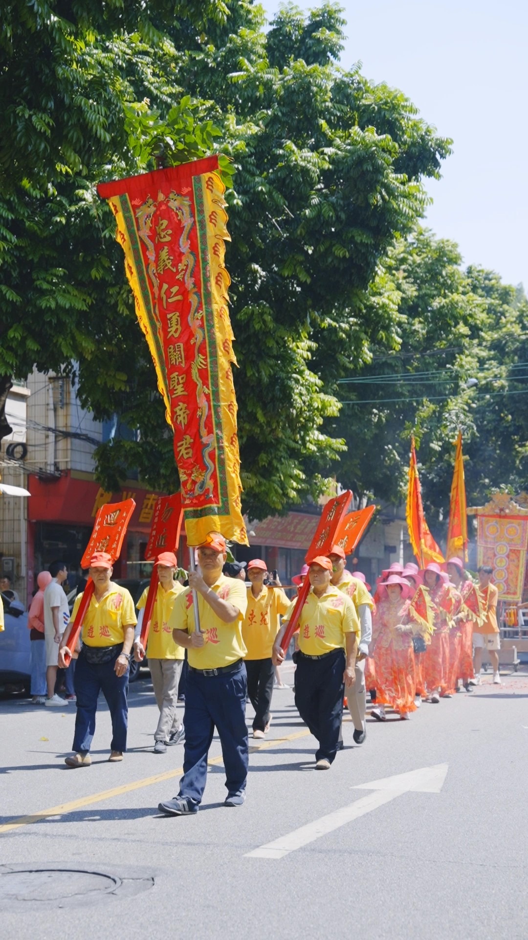 In Jun'an Town, Shunde, every year from the 4th to the 20th of the Lunar September is a big day for the Guan emperors and princes to travel. The traditional custom with a history of more than 170 years has been selected as an intangible cultural heritage of Guangdong Province.