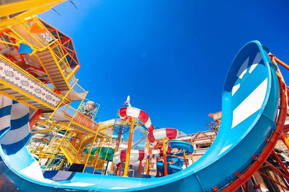 CITIC Goldsand Bay Water World offers several giant water slides