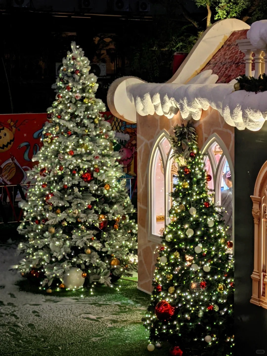 Shenzhen A PARK transforms into a Nordic fairy tale world, with a pop-up gingerbread coffee house placed in the centre of the open-air plaza.