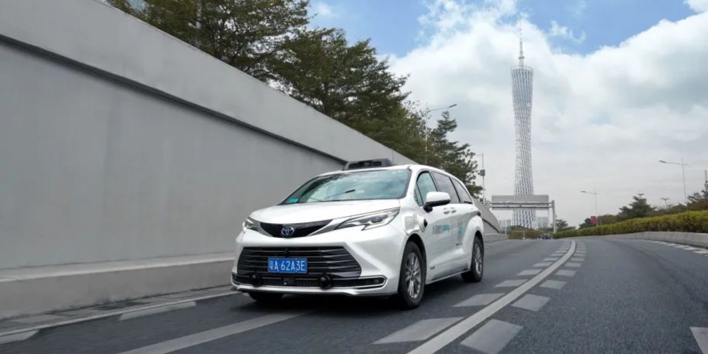 廣州開通首批Robotaxi無人駕駛的士專線來往市區、機場及高鐵站。