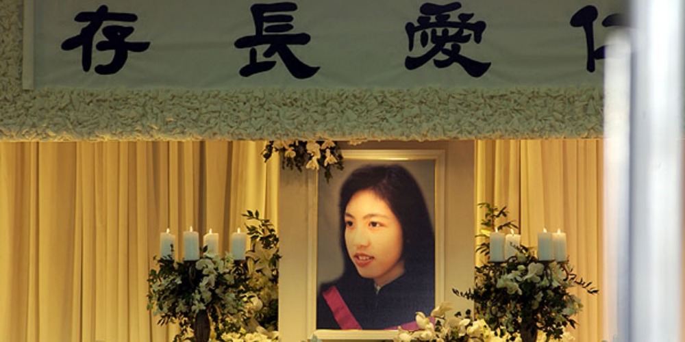 当代中国-当年今日-“香港的女儿”谢婉雯医生病逝